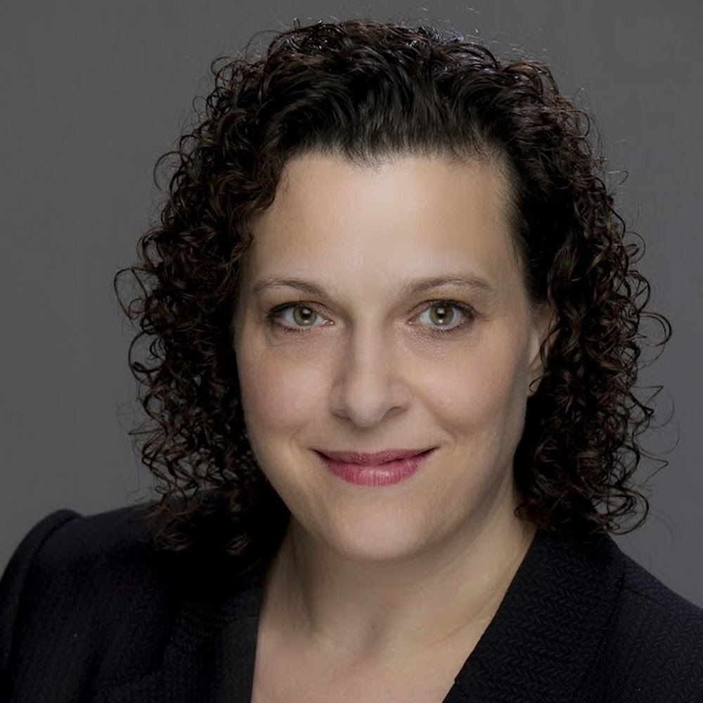 Meet your Posher, Roxanne